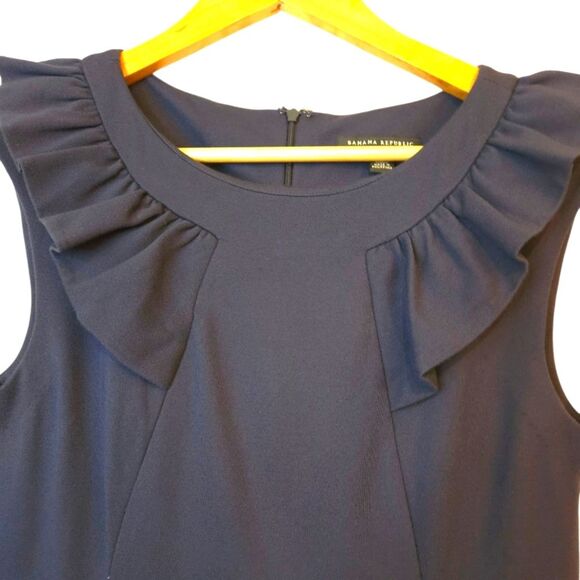 Banana Republic Gail Sheath Sleeveles Dress Elegant Navy Blue Ruffle Top Size 6 - Picture 3 of 13